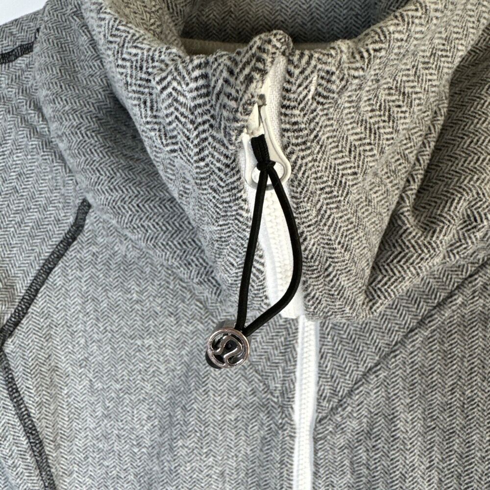 Lululemon Jacket Womens 8 Gray Herringbone Zip Up Athletic Yoga Fitted High Neck - Picture 5 of 16
